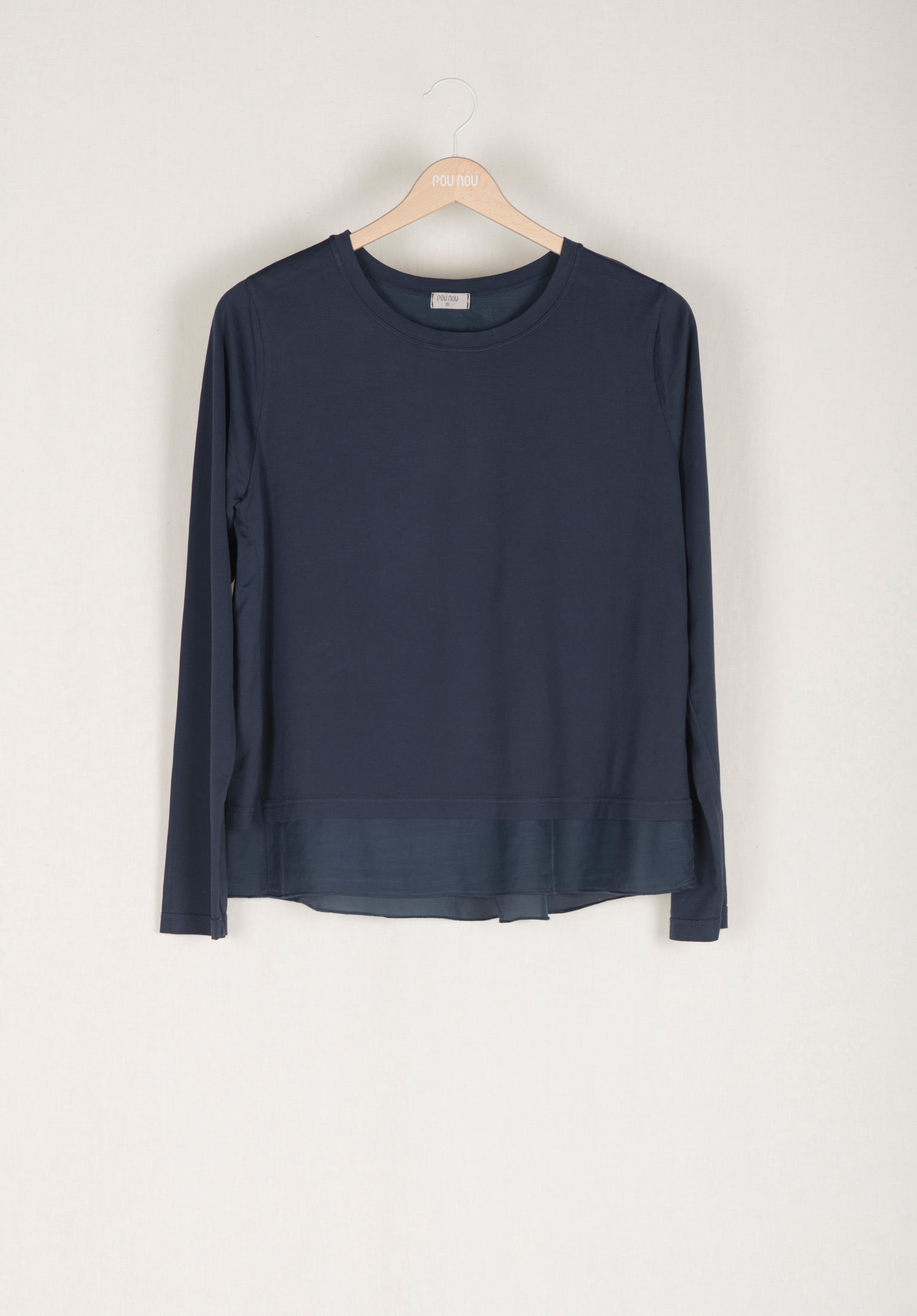 Plain long-sleeved cotton and silk T-shirt