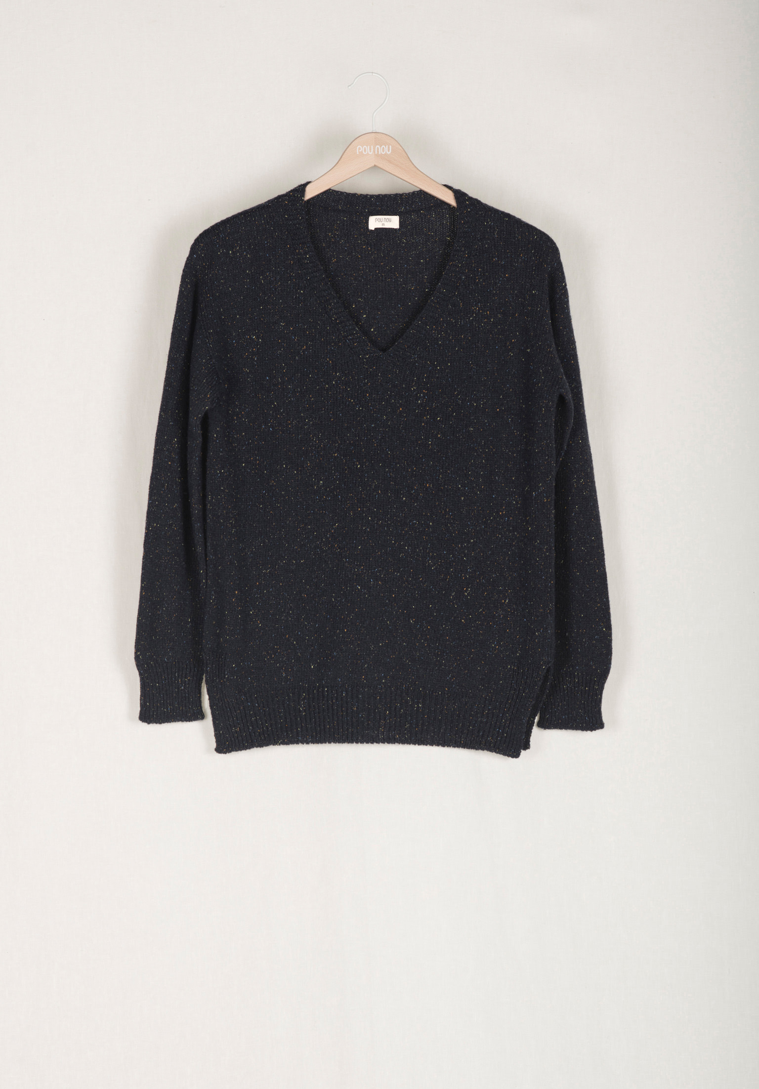 Jersey de lana jaspeada escote en v