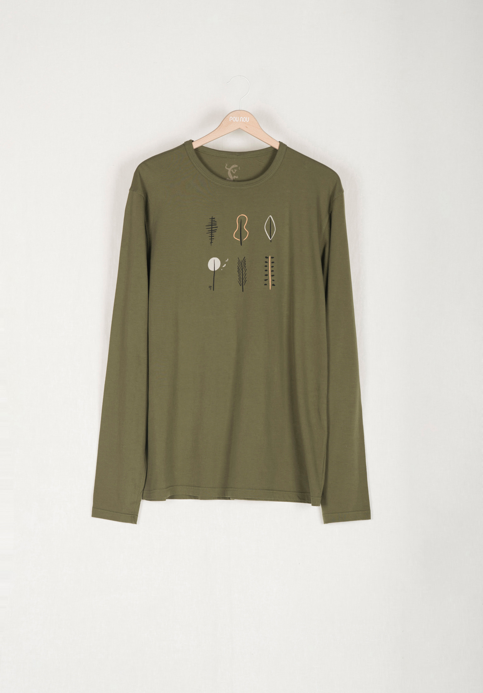 Camiseta básica manga larga flores étnicas