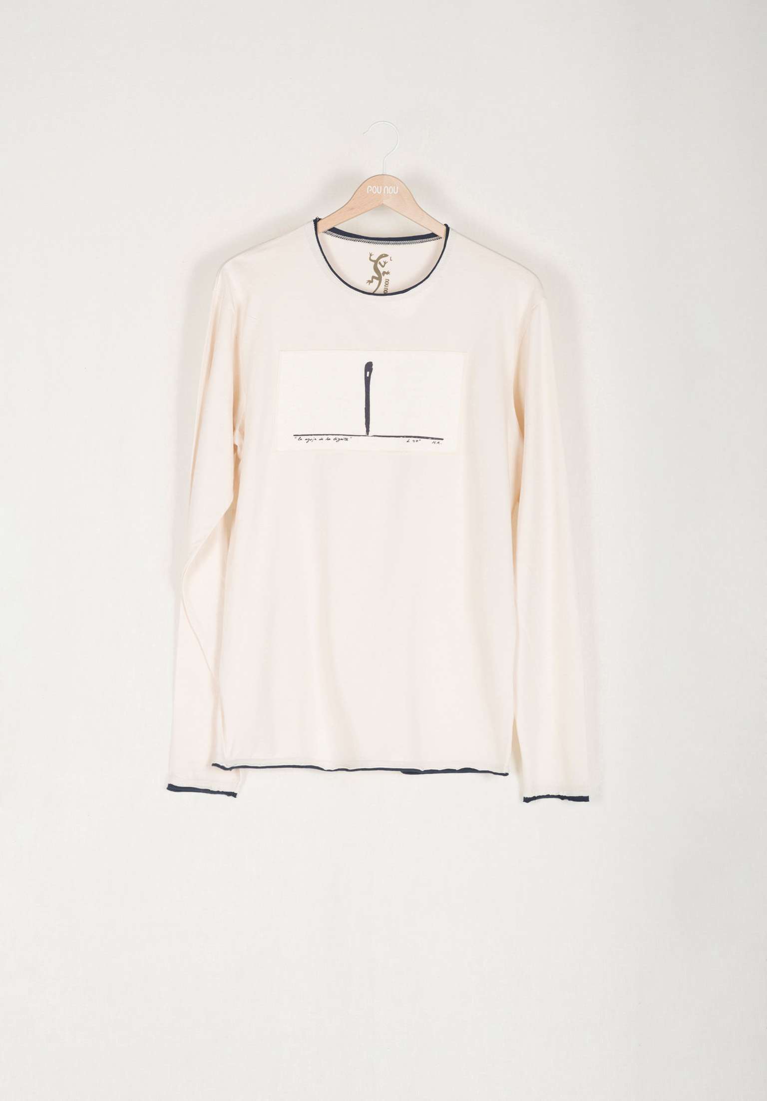 Long-sleeved t-shirt with horizontal patch the needle of the giantess